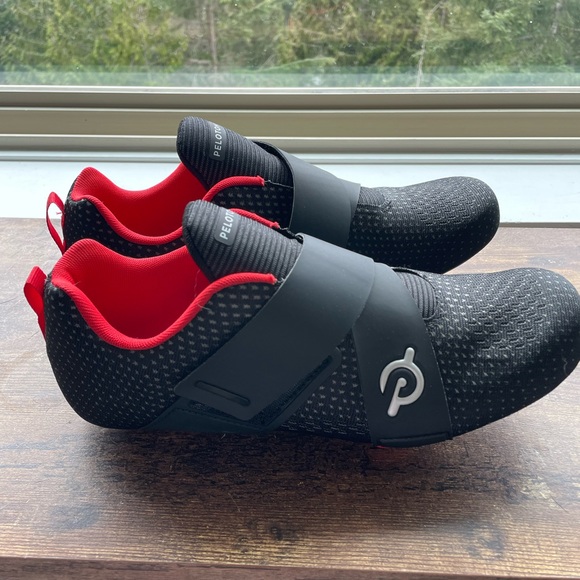 Men’s Peleton Shoes - Picture 1 of 5
